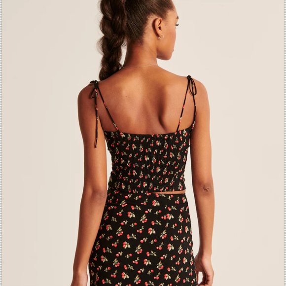 Abercrombie & Fitch Tie-Strap Ruffle Cami - Picture 3 of 8